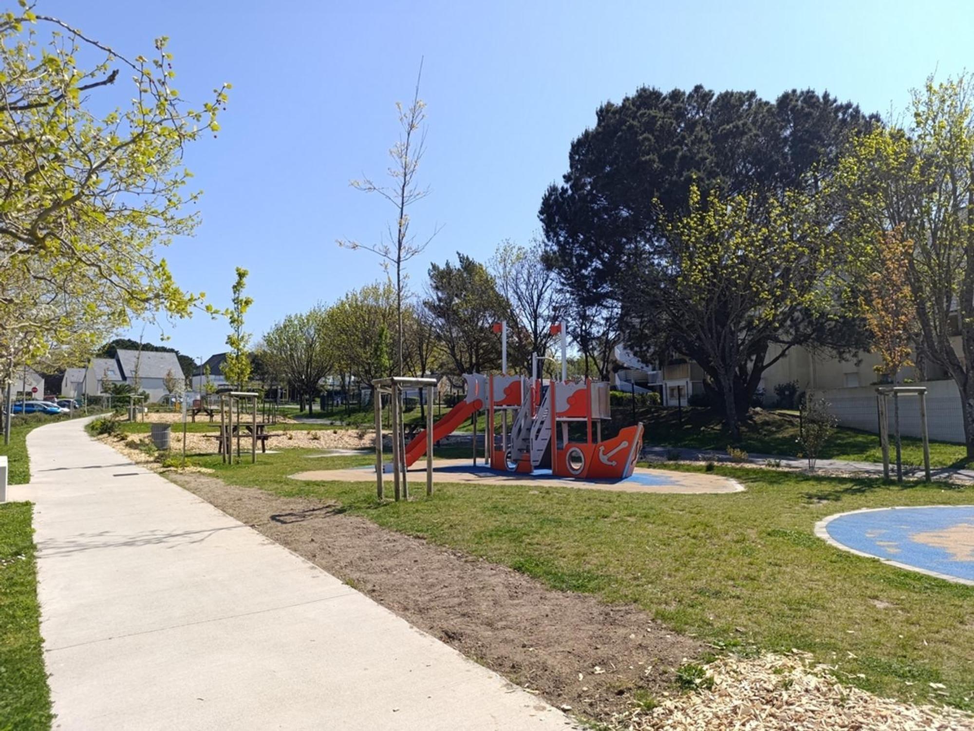 Appartement Duplex Familial Vue Mer, Proche Plage Et Commerces - Fr-1-639-125 Arzon Exterior photo
